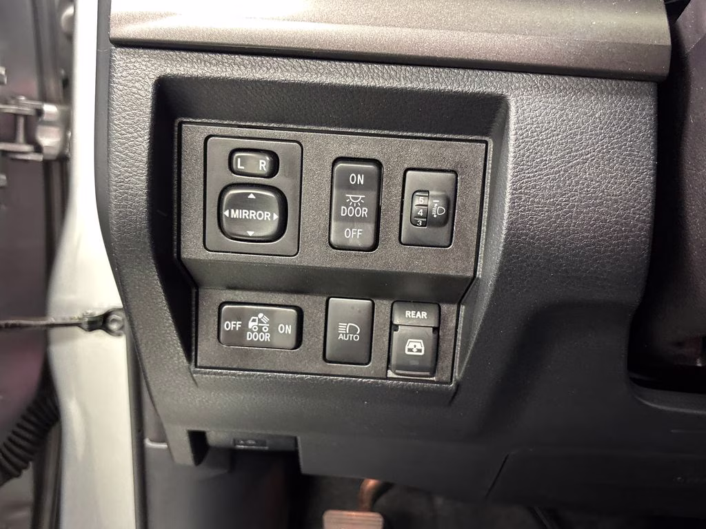 2019 Silver Sky Metallic Toyota Tundra SR5 4X4 Truck