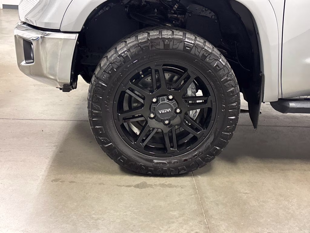 2019 Silver Sky Metallic Toyota Tundra SR5 4X4 Truck