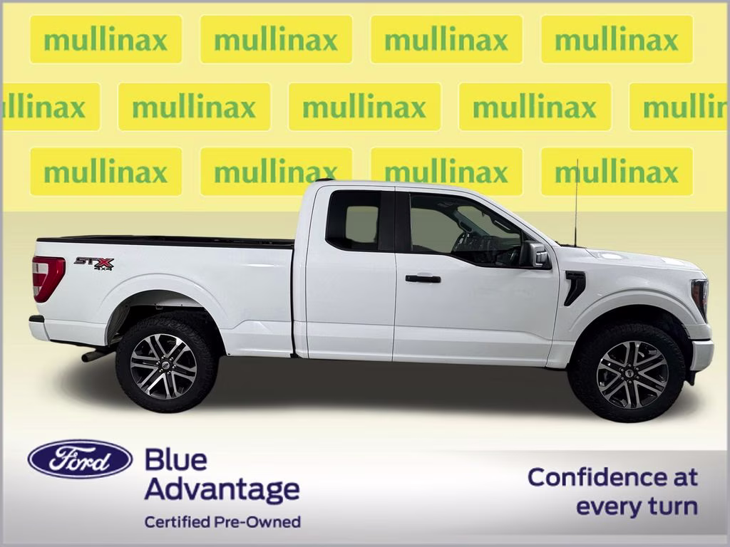 2023 Oxford White Ford F-150 XL 4X4 Truck