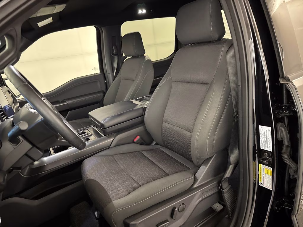 2024 Agate Black Metallic Ford F-150 XLT 4X4 Truck
