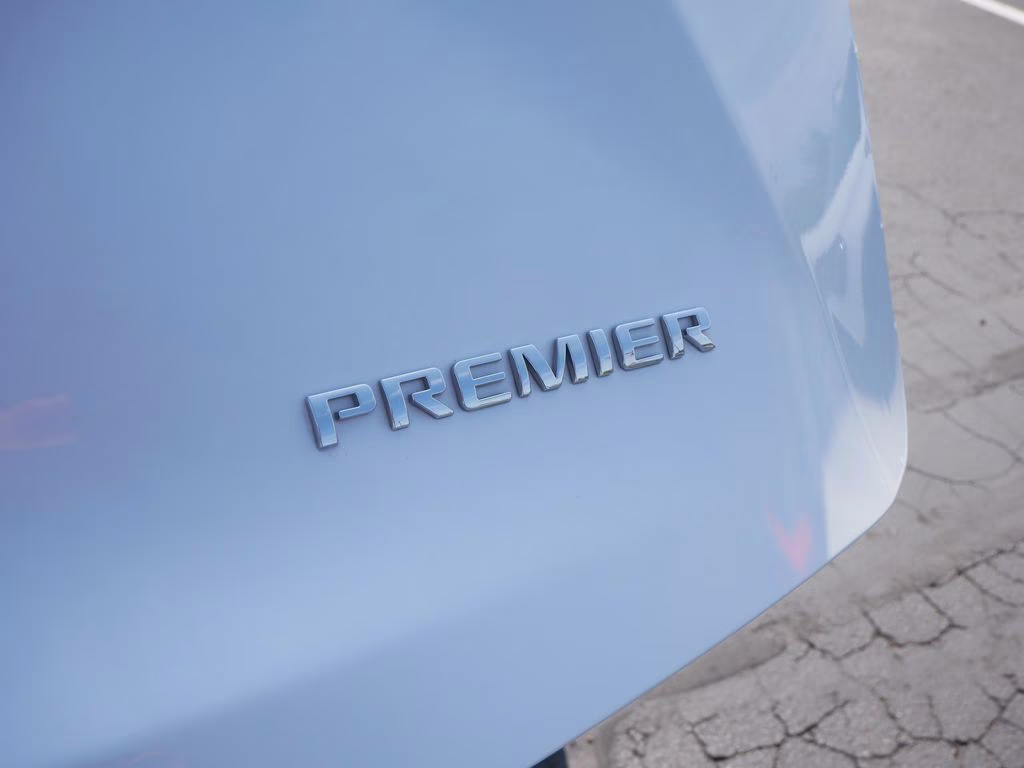 2022 Iridescent Pearl Tricoat Chevrolet Blazer Premier w/ Pano Roof AWD SUV
