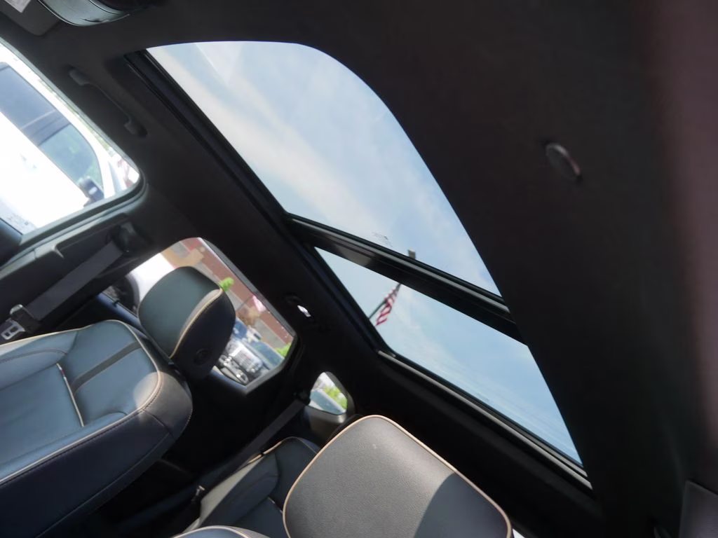 2022 Iridescent Pearl Tricoat Chevrolet Blazer Premier AWD SUV