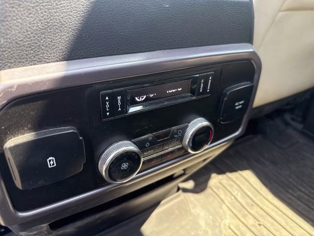 2020 White Metallic Ford Expedition Max Platinum 4X4 SUV