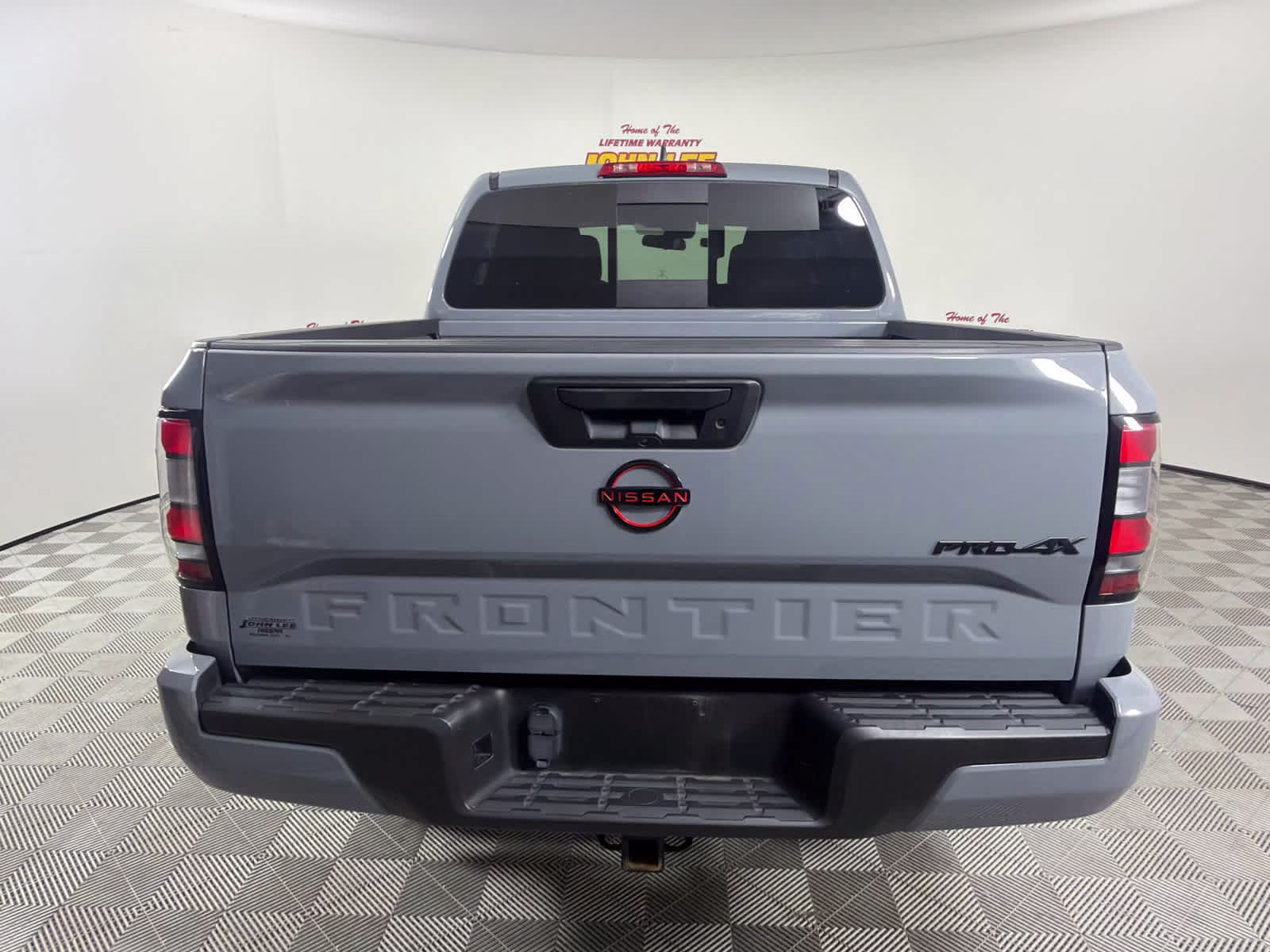 2023 Boulder Gray Pearl Nissan Frontier PRO-4X 4X4 Truck