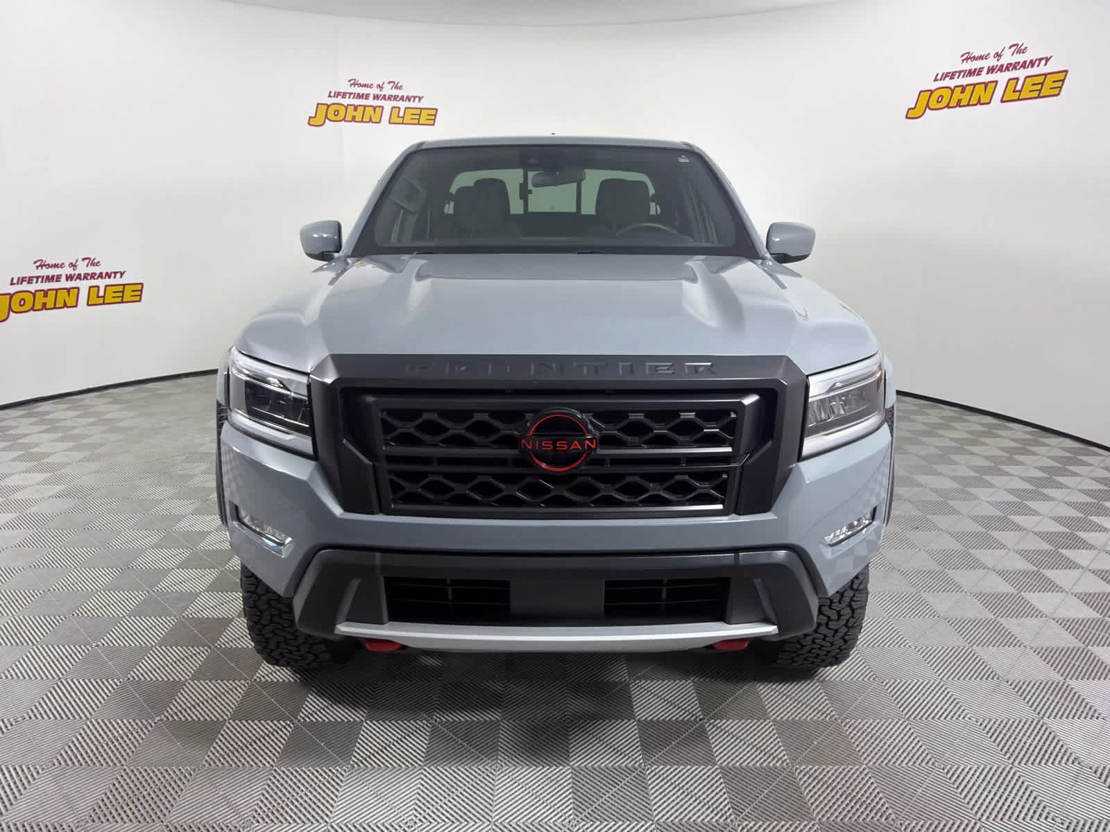 2023 Boulder Gray Pearl Nissan Frontier PRO-4X 4X4 Truck
