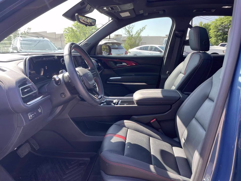 2024 Lakeshore Blue Metallic Chevrolet Traverse RS FWD SUV