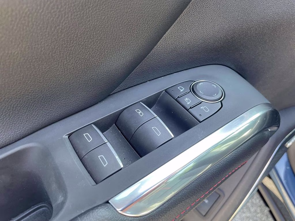 2024 Lakeshore Blue Metallic Chevrolet Traverse RS FWD SUV