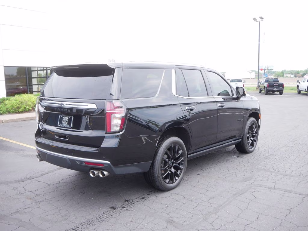 2023 Black Chevrolet Tahoe High Country w/ Deluxe Pckg 4X4 SUV