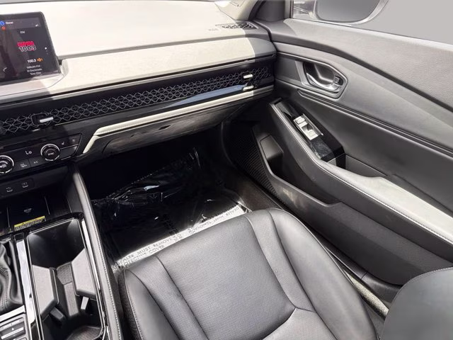 2024 Platinum White Pearl Honda Accord Hybrid Touring FWD Sedan