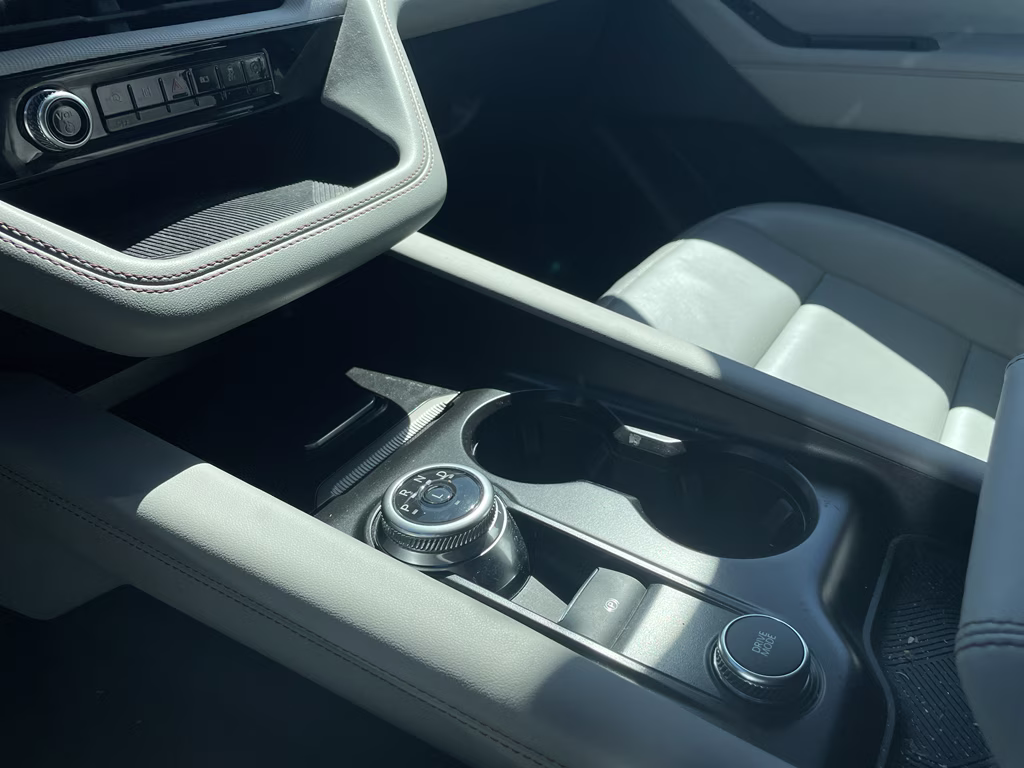 2025 Iconic Silver Metallic Ford Explorer Active 4X4 SUV