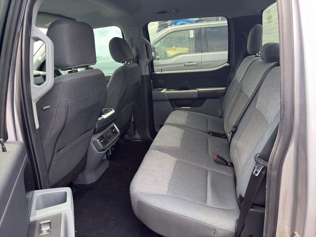 2021 ICONIC SILVER METALLIC Ford F-150 XLT RWD Truck
