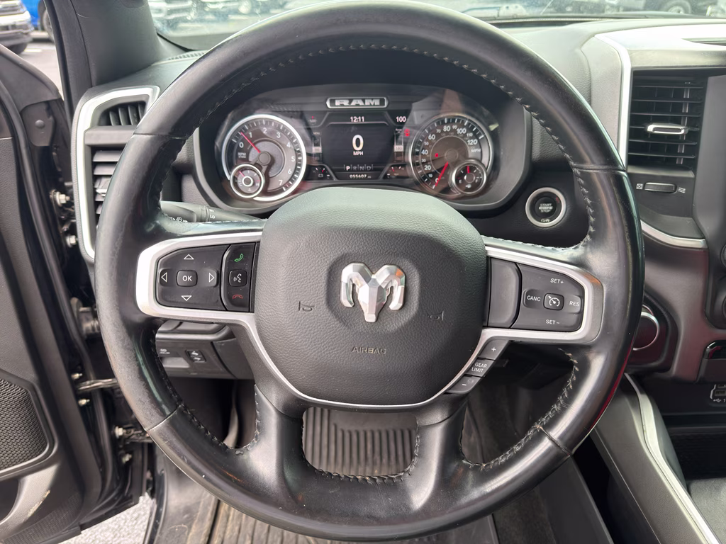2022 Diamond Black Crystal Pearlcoat Ram 1500 Big Horn RWD Truck