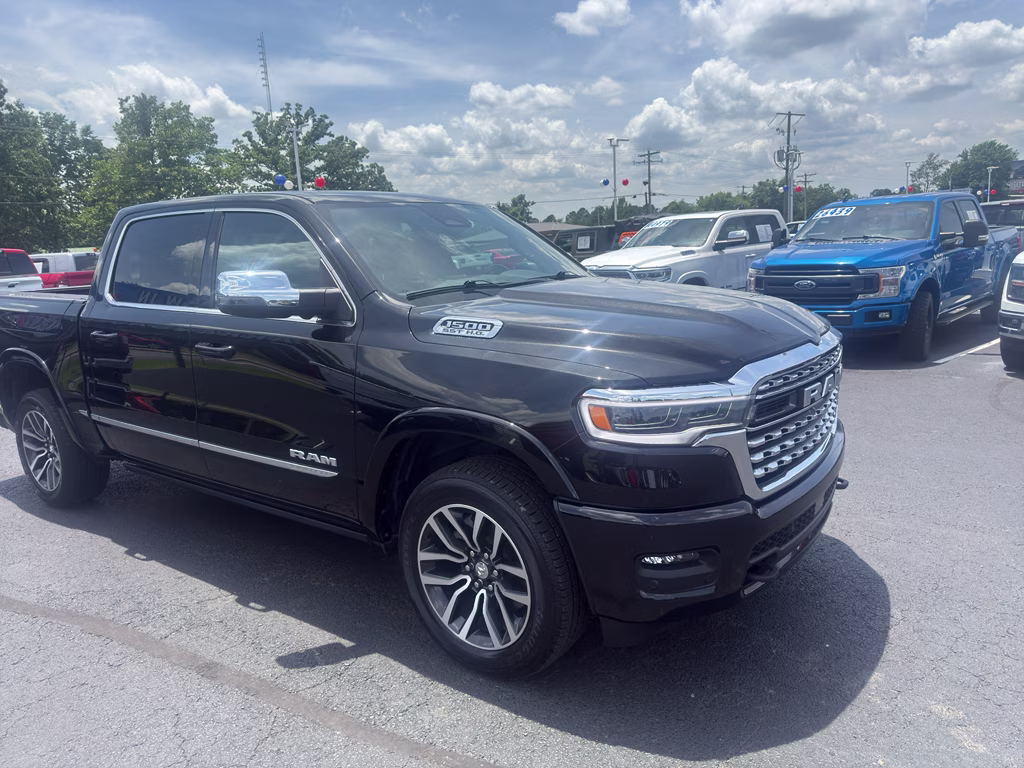 2025 Diamond Black Crystal Pearlcoat Ram 1500 Limited 4X4 Truck