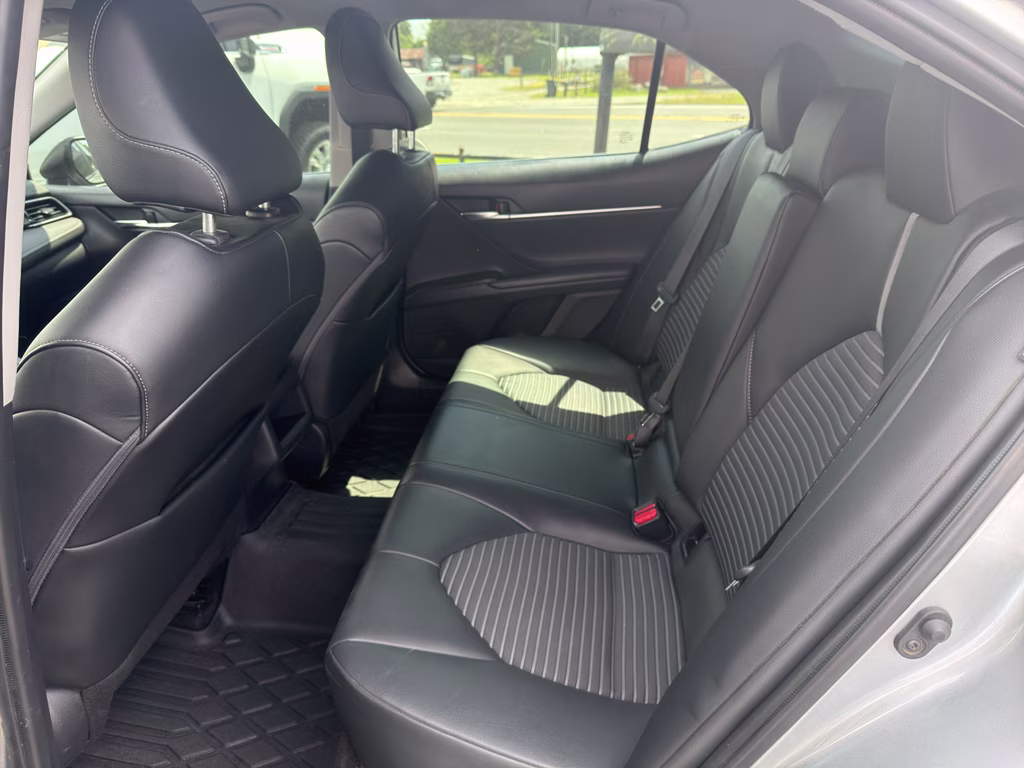 2022 Celestial Silver Metallic Toyota Camry SE FWD Sedan