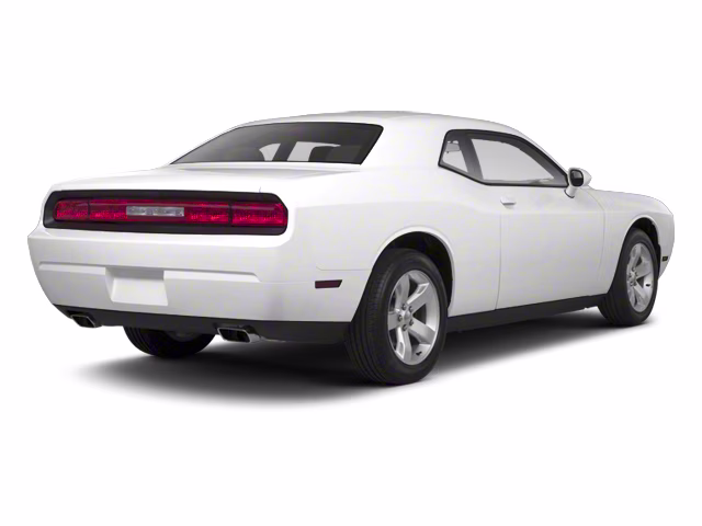2013 White Dodge Challenger SXT RWD Coupe