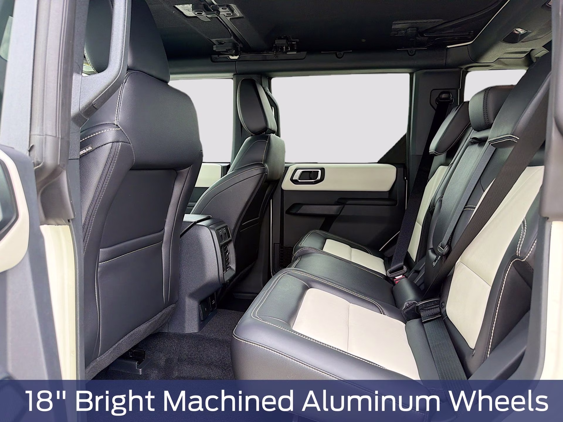 2026 Wimbledon White Ford Bronco Outer Banks 4X4 SUV