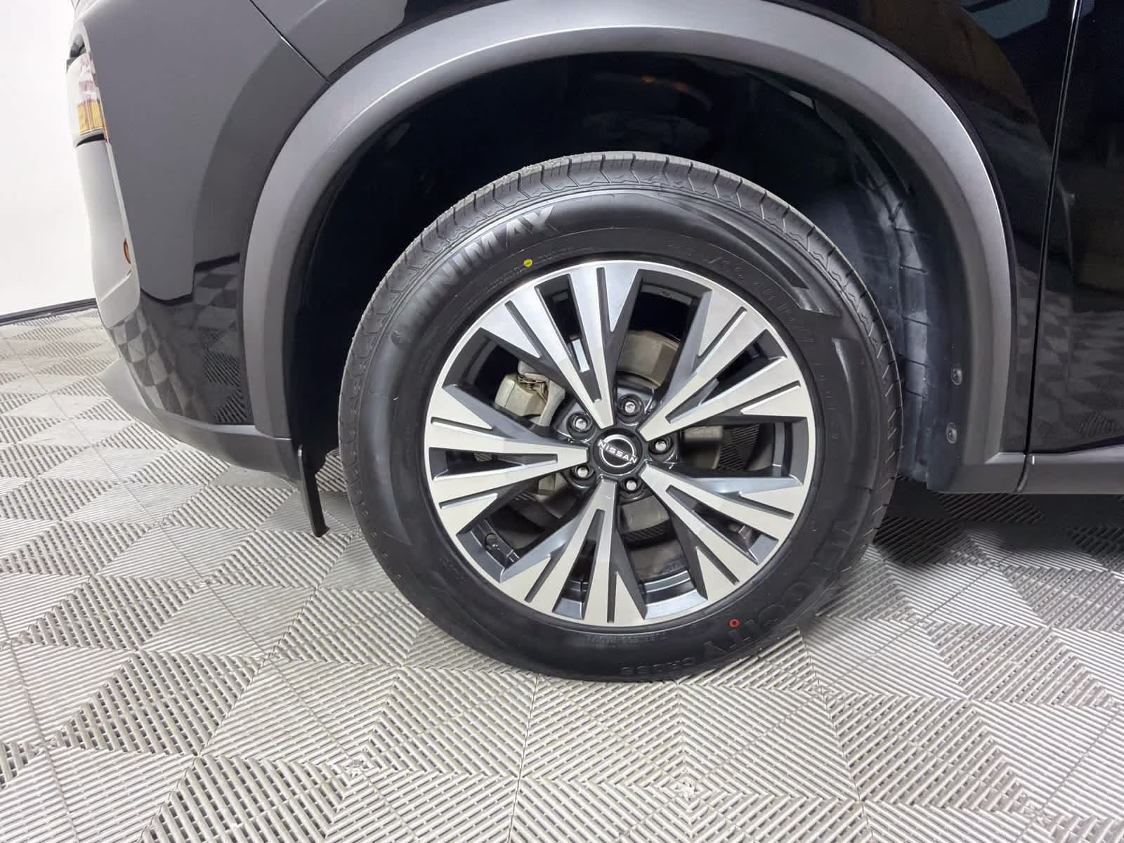 2023 Super Black Nissan Rogue SV AWD SUV