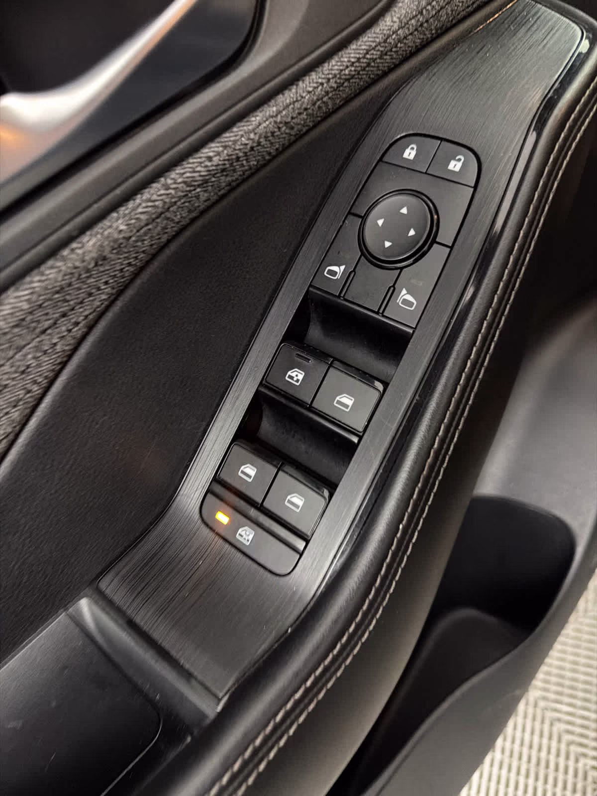2023 Super Black Nissan Rogue SV AWD SUV