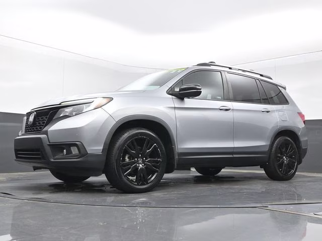 2019 Lunar Silver Metallic Honda Passport Sport FWD SUV
