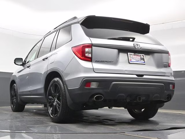 2019 Lunar Silver Metallic Honda Passport Sport FWD SUV