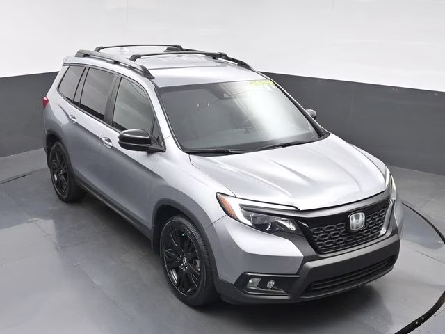 2019 Lunar Silver Metallic Honda Passport Sport FWD SUV