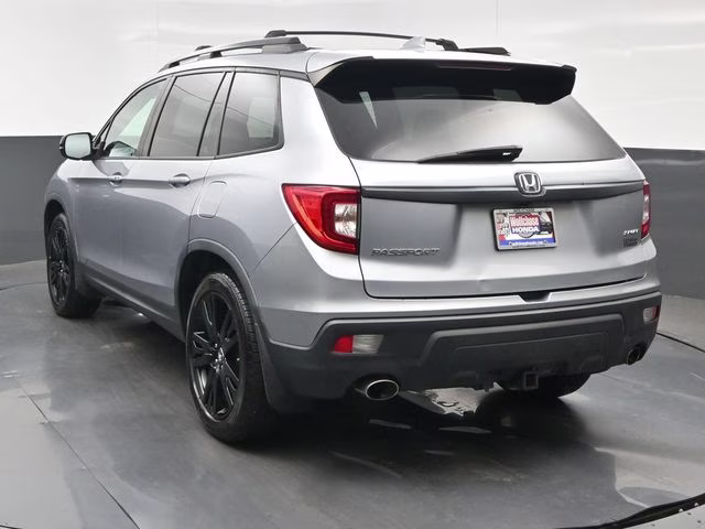 2019 Lunar Silver Metallic Honda Passport Sport FWD SUV