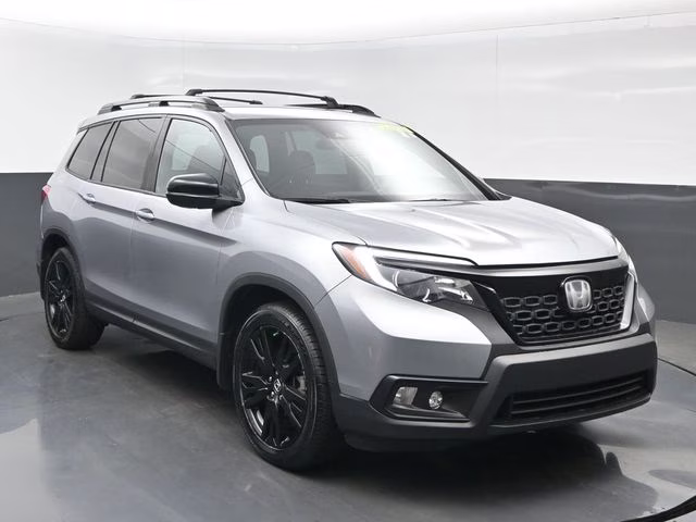 2019 Lunar Silver Metallic Honda Passport Sport FWD SUV
