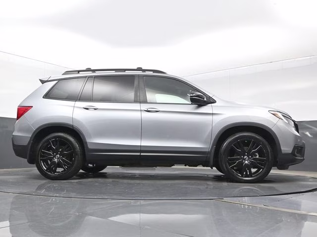 2019 Lunar Silver Metallic Honda Passport Sport FWD SUV