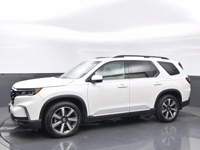 2023 Platinum White Pearl Honda Pilot Elite AWD SUV