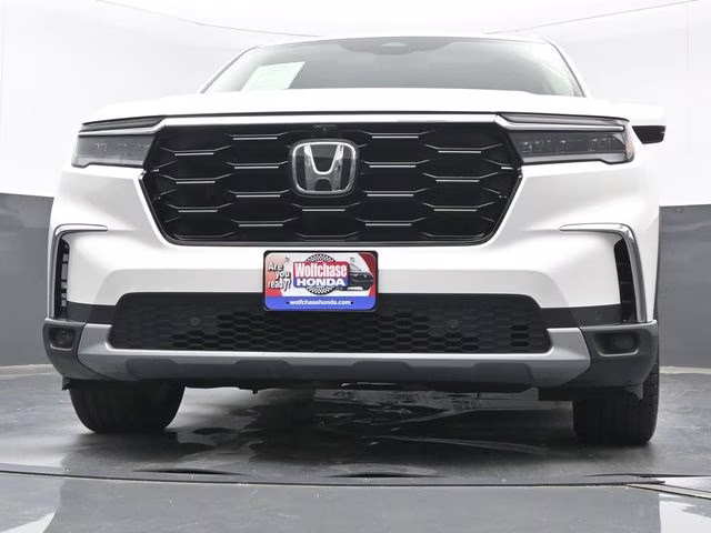 2023 Platinum White Pearl Honda Pilot Elite AWD SUV
