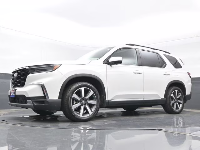 2023 Platinum White Pearl Honda Pilot Elite AWD SUV