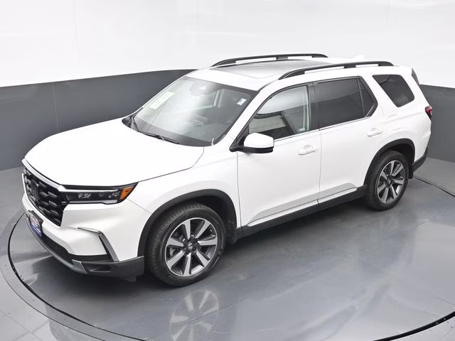 2023 Platinum White Pearl Honda Pilot Elite AWD SUV