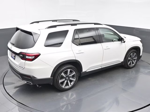 2023 Platinum White Pearl Honda Pilot Elite AWD SUV