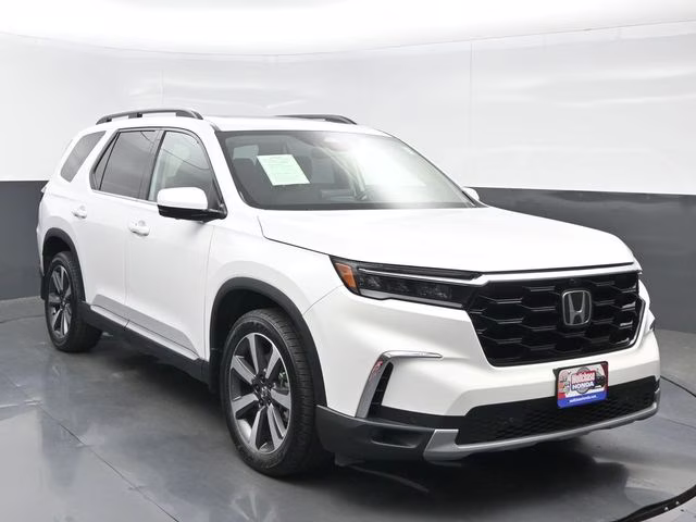 2023 Platinum White Pearl Honda Pilot Elite AWD SUV