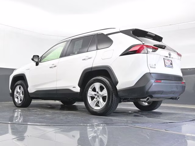 2021 Blizzard Pearl/Midnight Black Metallic Toyota RAV4 Hybrid XLE AWD SUV
