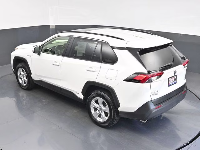 2021 Blizzard Pearl/Midnight Black Metallic Toyota RAV4 Hybrid XLE AWD SUV