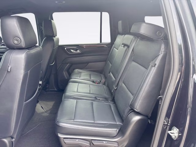 2023 Midnight Blue Metallic GMC Yukon XL SLE 4X4 SUV