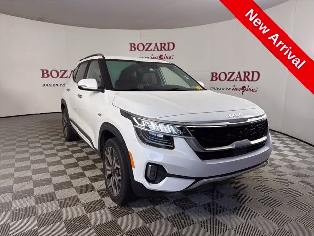 2023 Snow White Pearl Kia Seltos SX AWD SUV