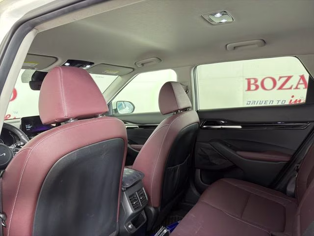 2023 Snow White Pearl Kia Seltos SX AWD SUV