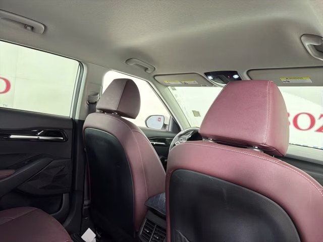 2023 Snow White Pearl Kia Seltos SX AWD SUV