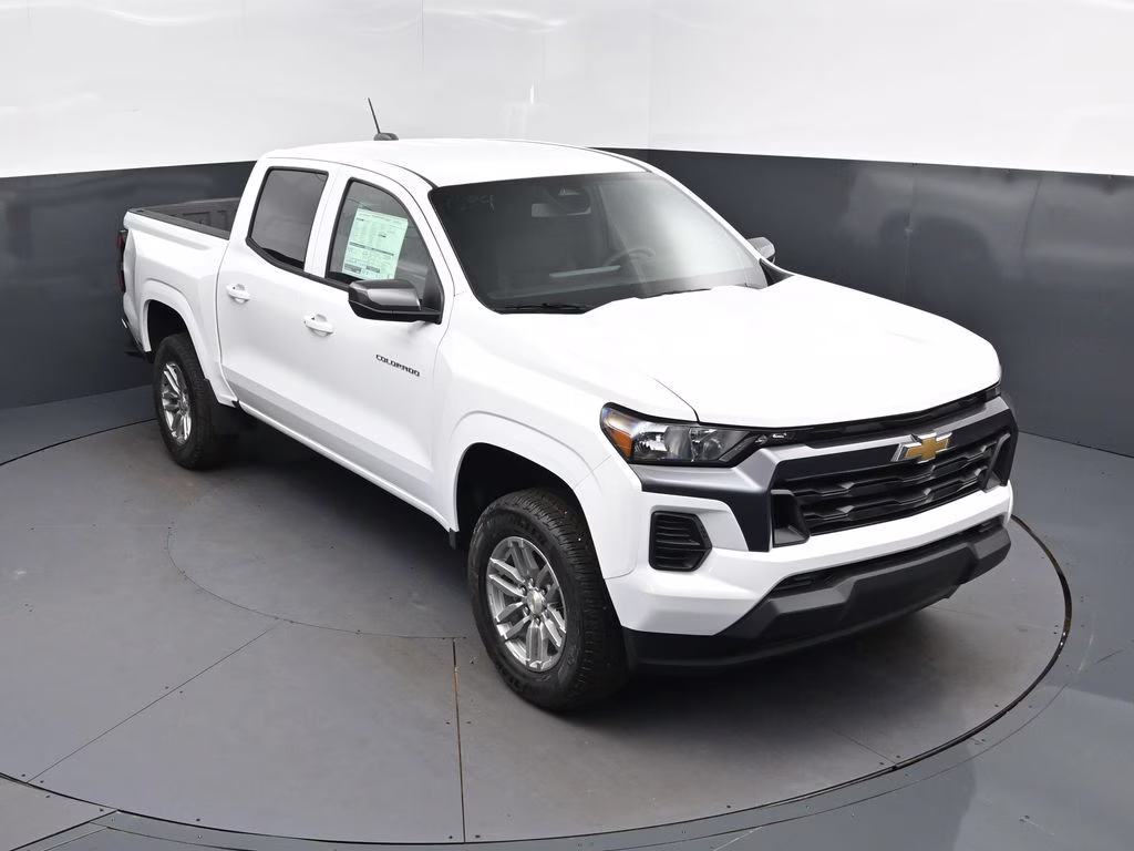 2026 Summit White Chevrolet Colorado LT RWD Truck