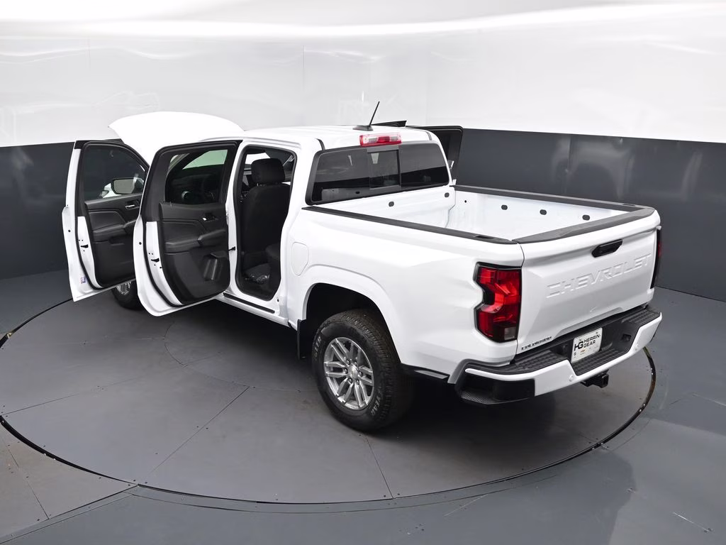 2026 Summit White Chevrolet Colorado LT RWD Truck