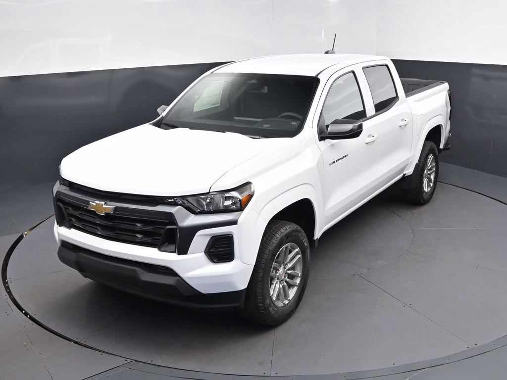 2026 Summit White Chevrolet Colorado LT RWD Truck