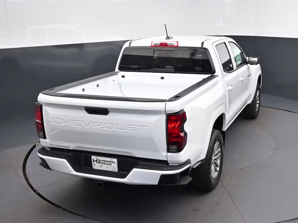 2026 Summit White Chevrolet Colorado LT RWD Truck
