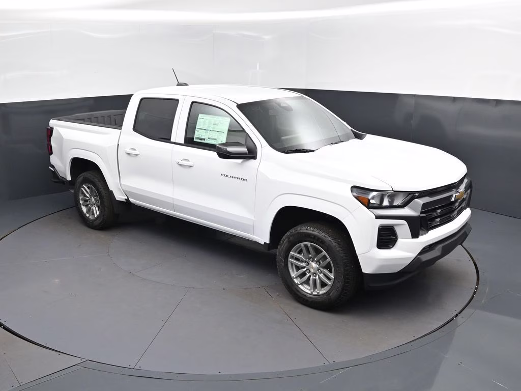 2026 Summit White Chevrolet Colorado LT RWD Truck