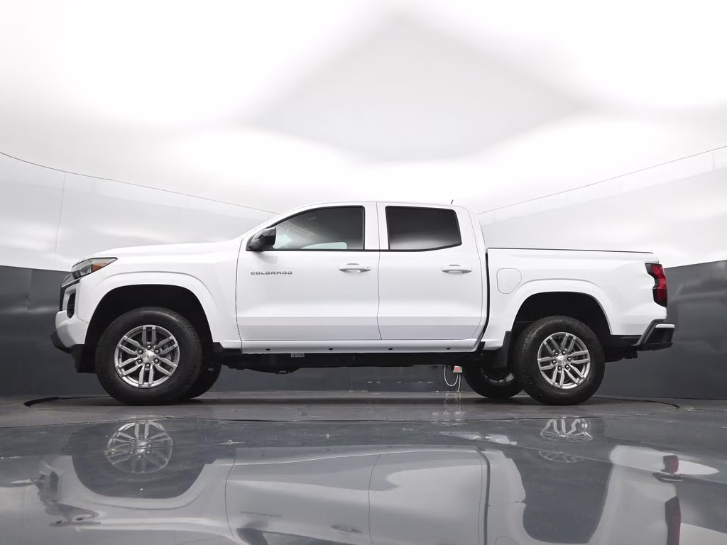 2026 Summit White Chevrolet Colorado LT RWD Truck