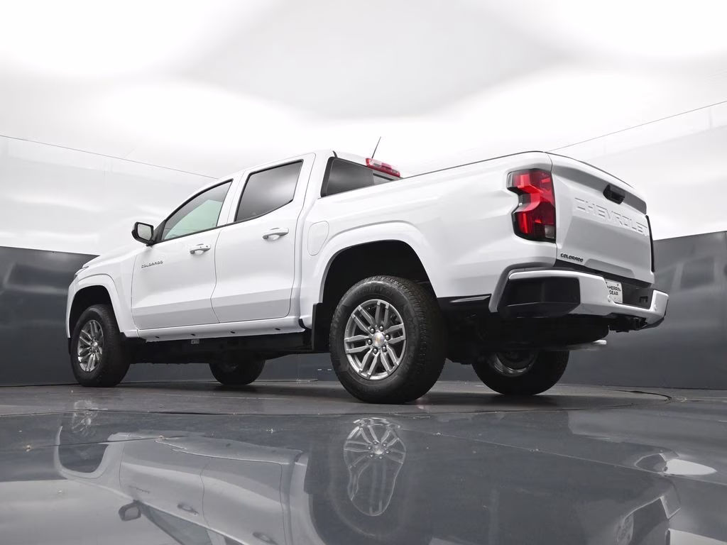 2026 Summit White Chevrolet Colorado LT RWD Truck