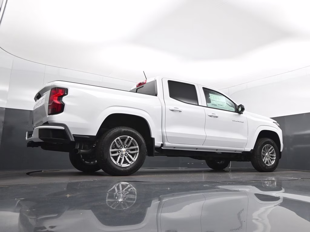 2026 Summit White Chevrolet Colorado LT RWD Truck