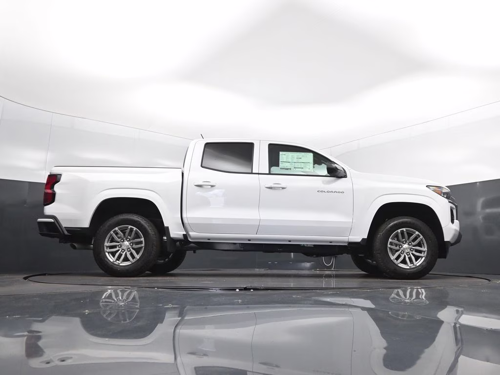 2026 Summit White Chevrolet Colorado LT RWD Truck