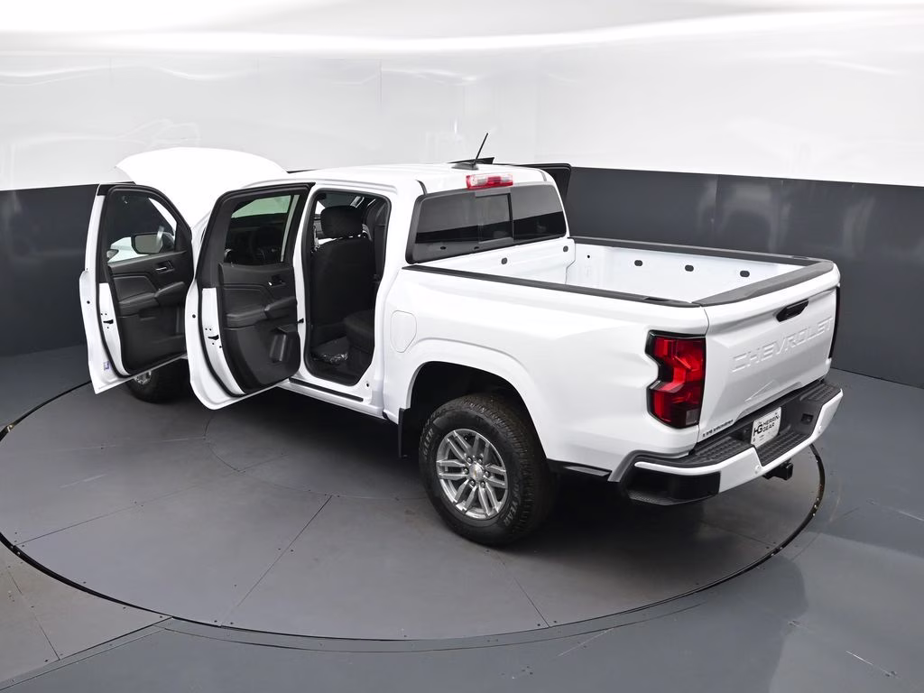 2026 Summit White Chevrolet Colorado LT RWD Truck